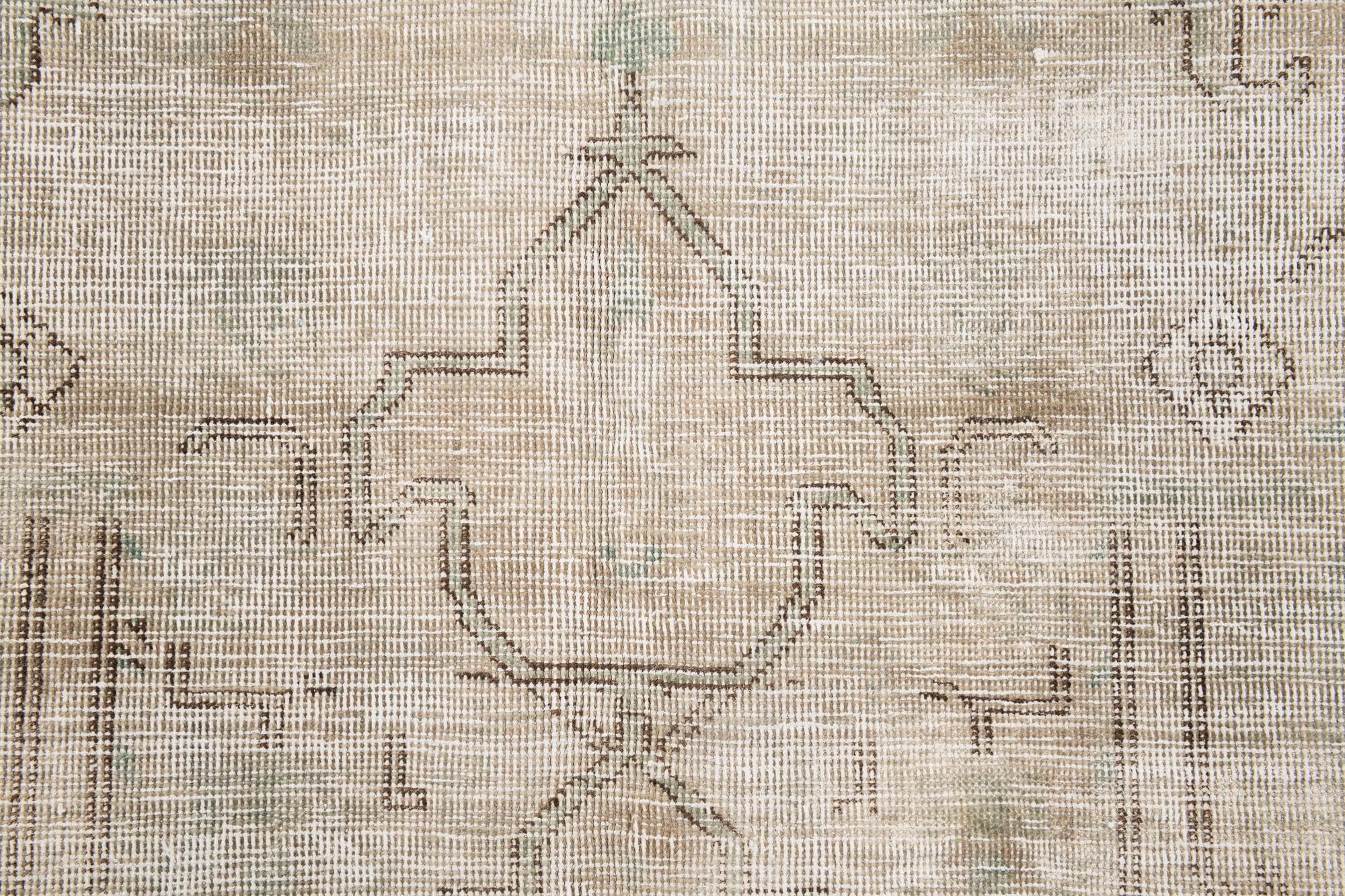 6' x 9' 1 Hand Knotted Ultra Vintage Persian Wool Rug