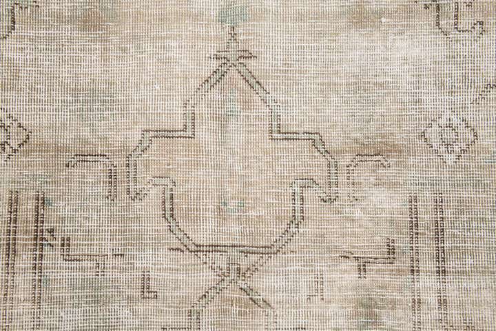 6' x 9' 1 Hand Knotted Ultra Vintage Persian Wool Rug