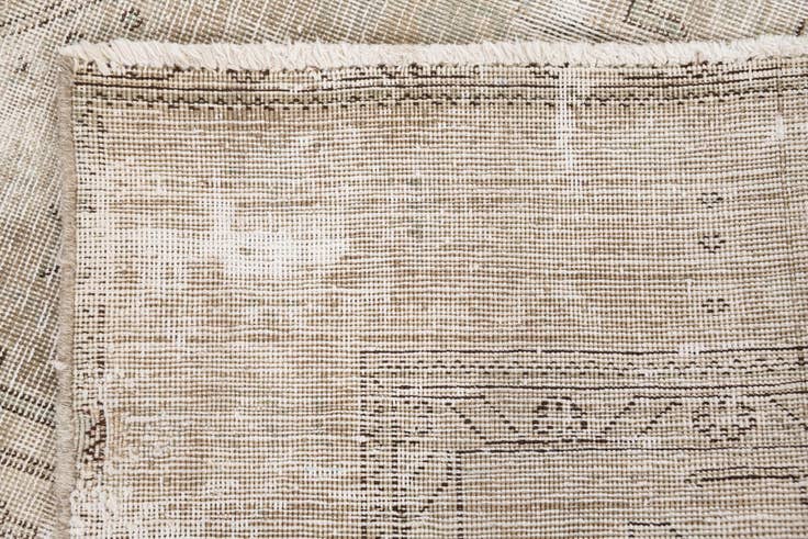 Detail image of 6' x 9' 1 Hand Knotted Ultra Vintage Persian Wool Rug