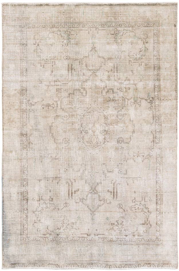Detail image of 6' x 9' 1 Hand Knotted Ultra Vintage Persian Wool Rug