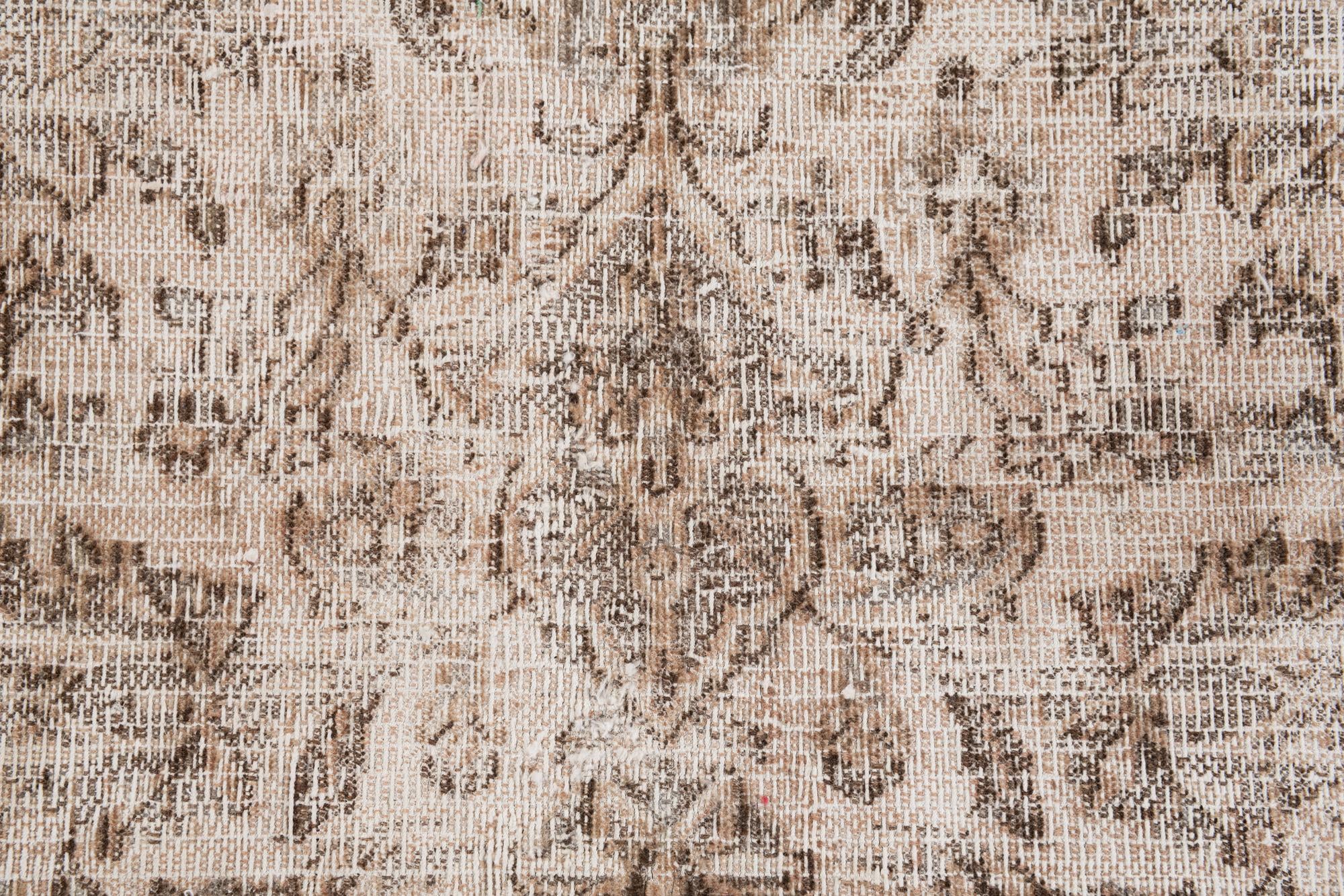 4' x 7' 1 Hand Knotted Ultra Vintage Persian Wool Rug