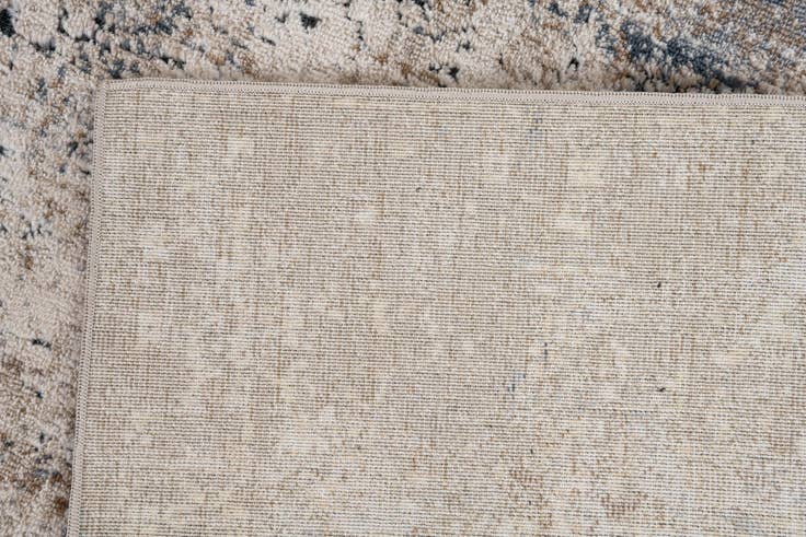 Detail image of 5' x 7' 8 Villa Rug