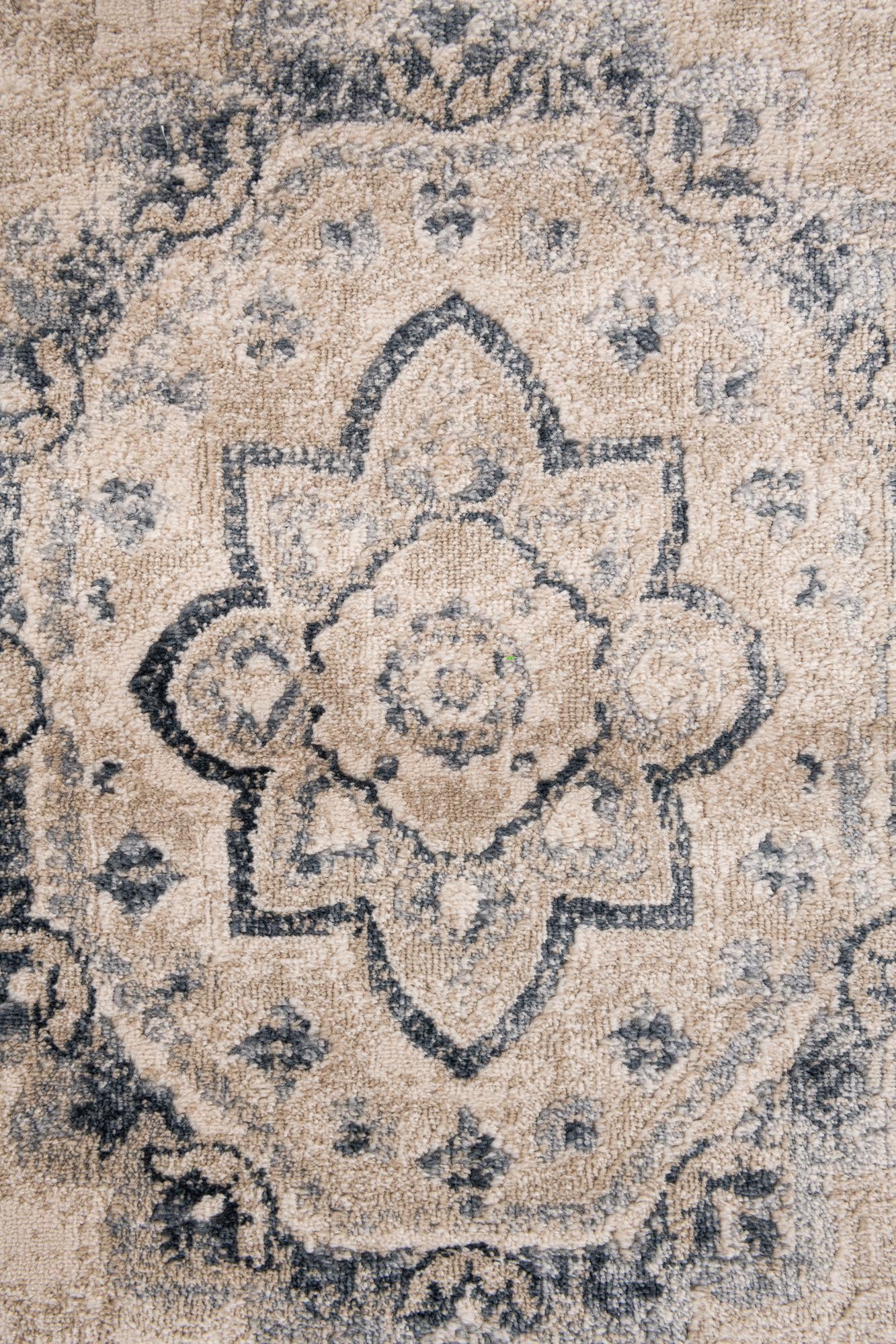5' x 7' 7 Villa Rug
