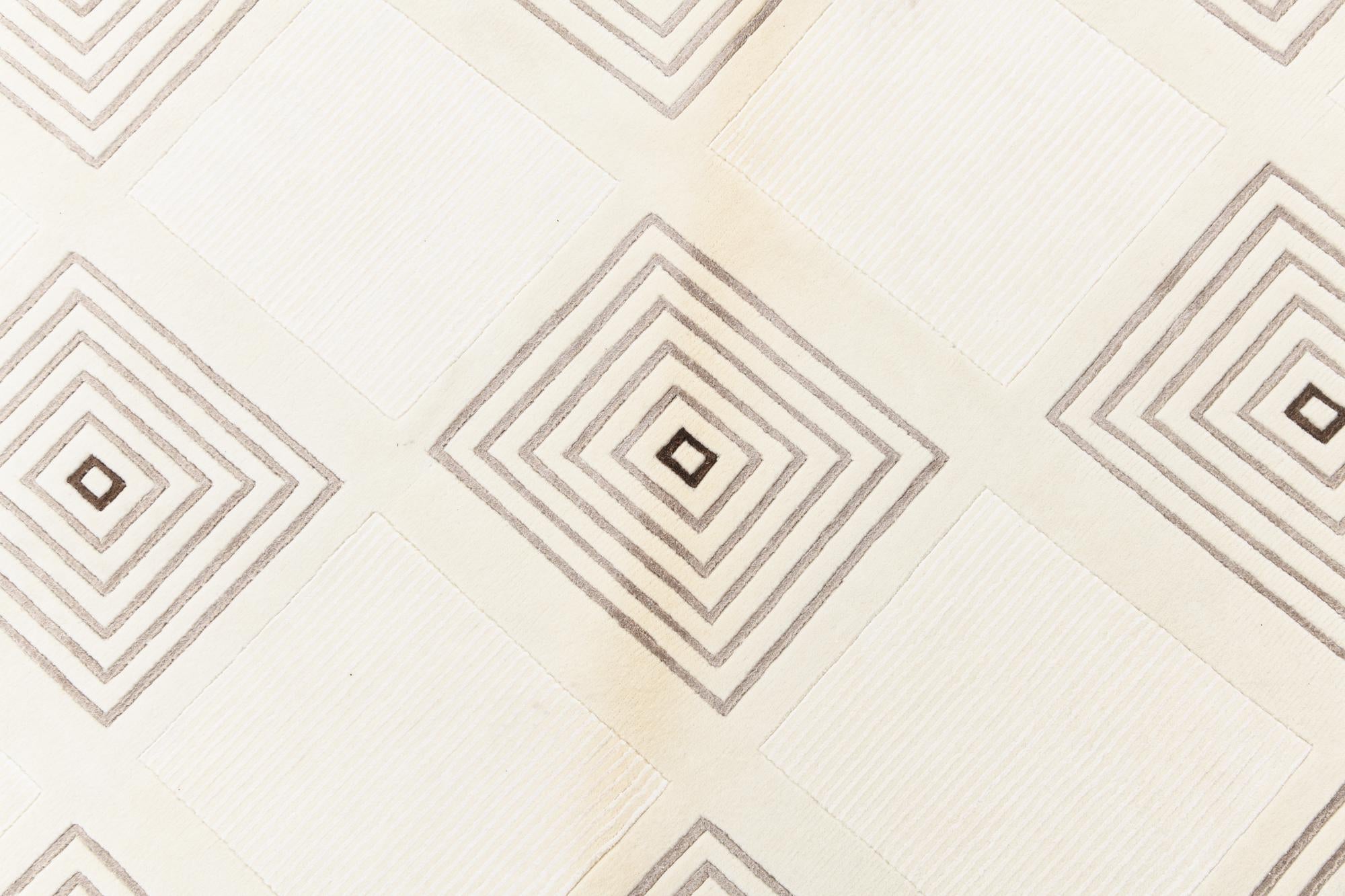 6' 3 x 6' 3 Hand Knotted Darya Round Rug