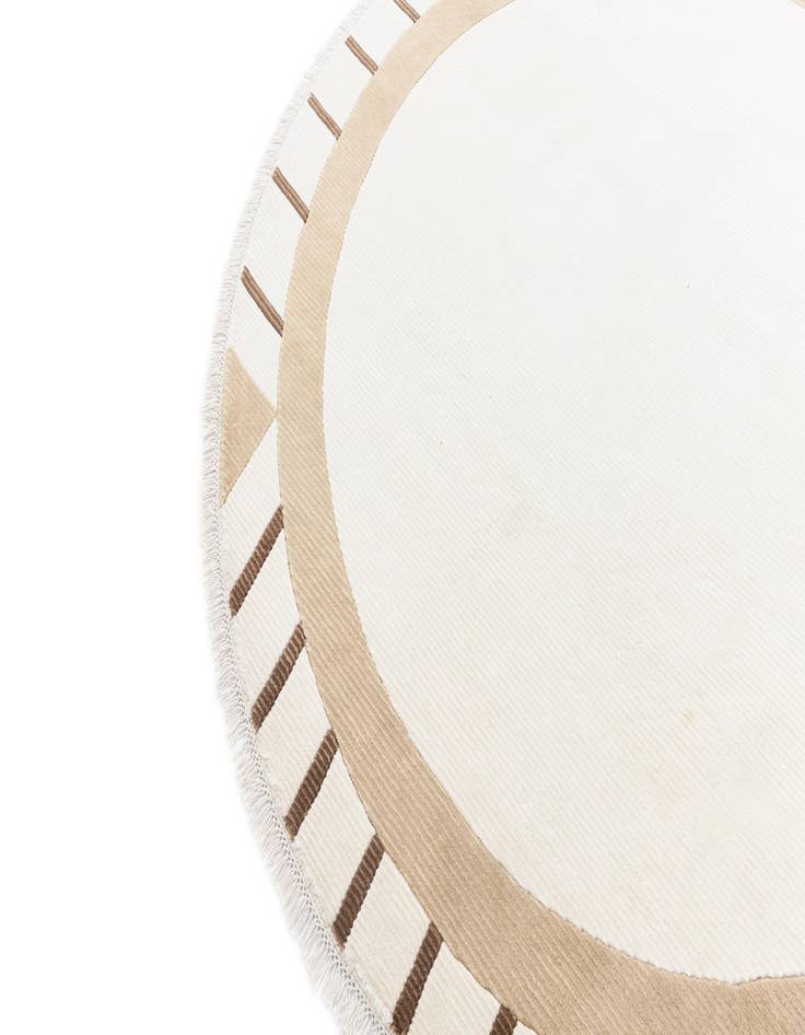 Detail image of 6' 7 x 6' 7  Hand Knotted Darya Wool Round Rug