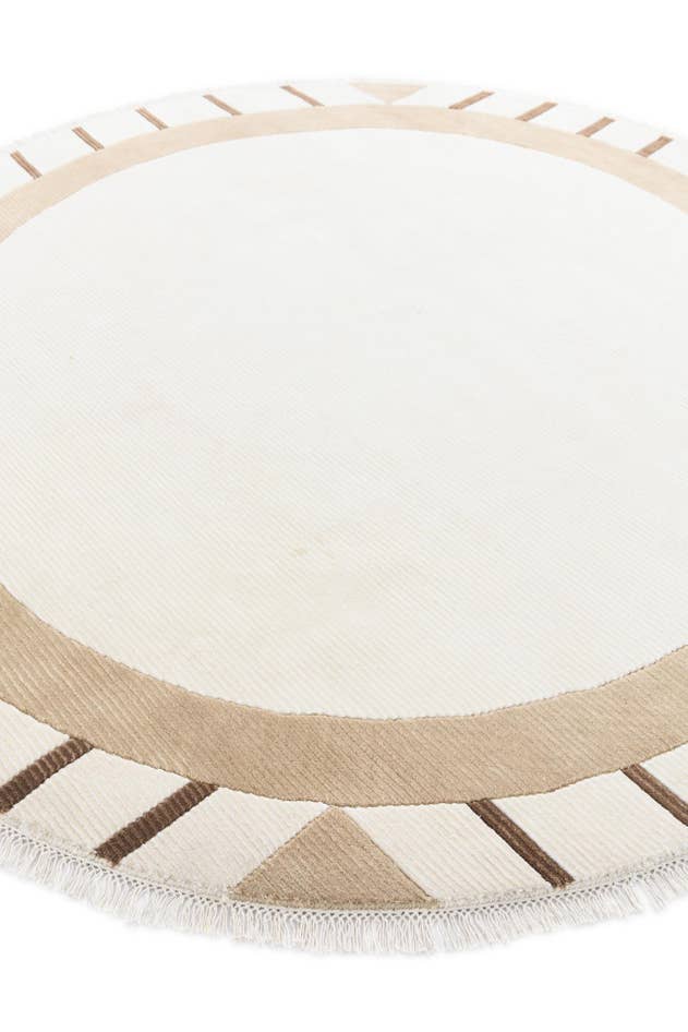 Detail image of 6' 7 x 6' 7 Hand Knotted Darya Wool Round Rug