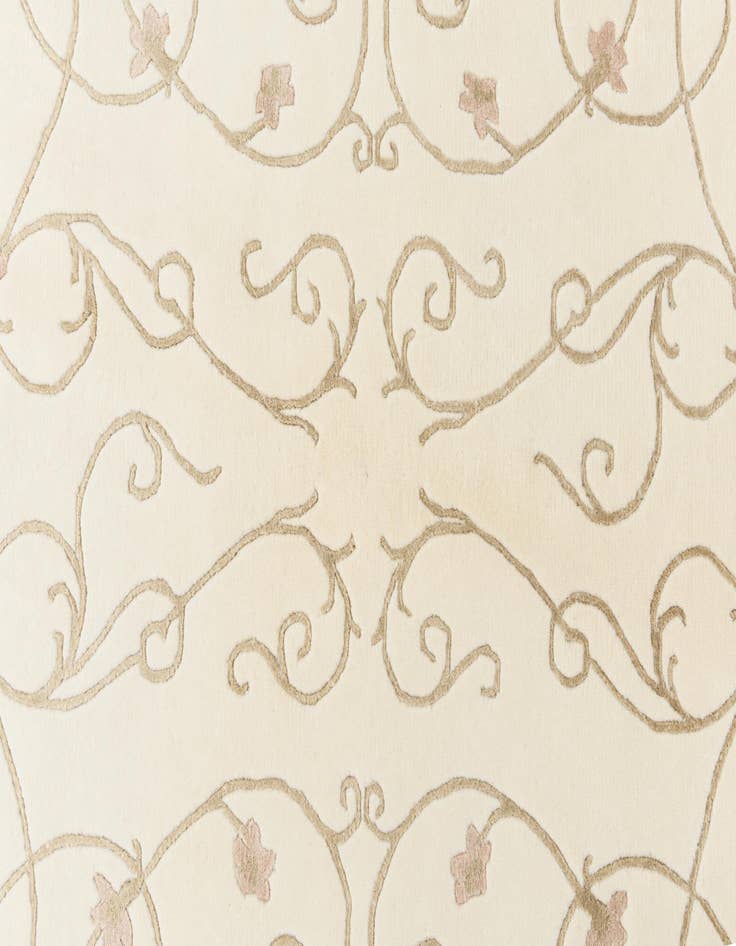 Detail image of 6' 5 x 6' 5  Hand Knotted Darya Round Rug