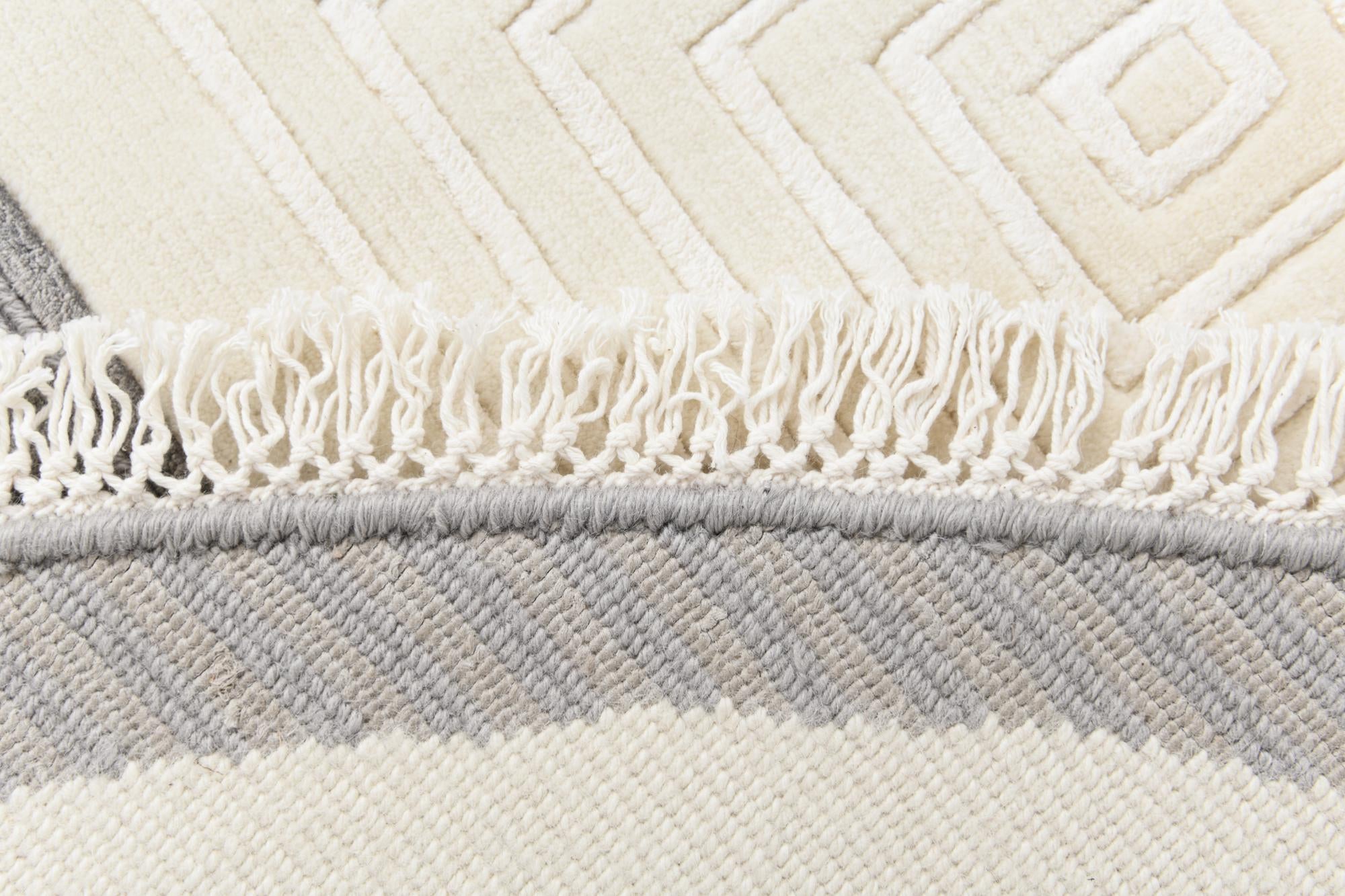 6' 4 x 6' 4 Hand Knotted Darya Wool Round Rug