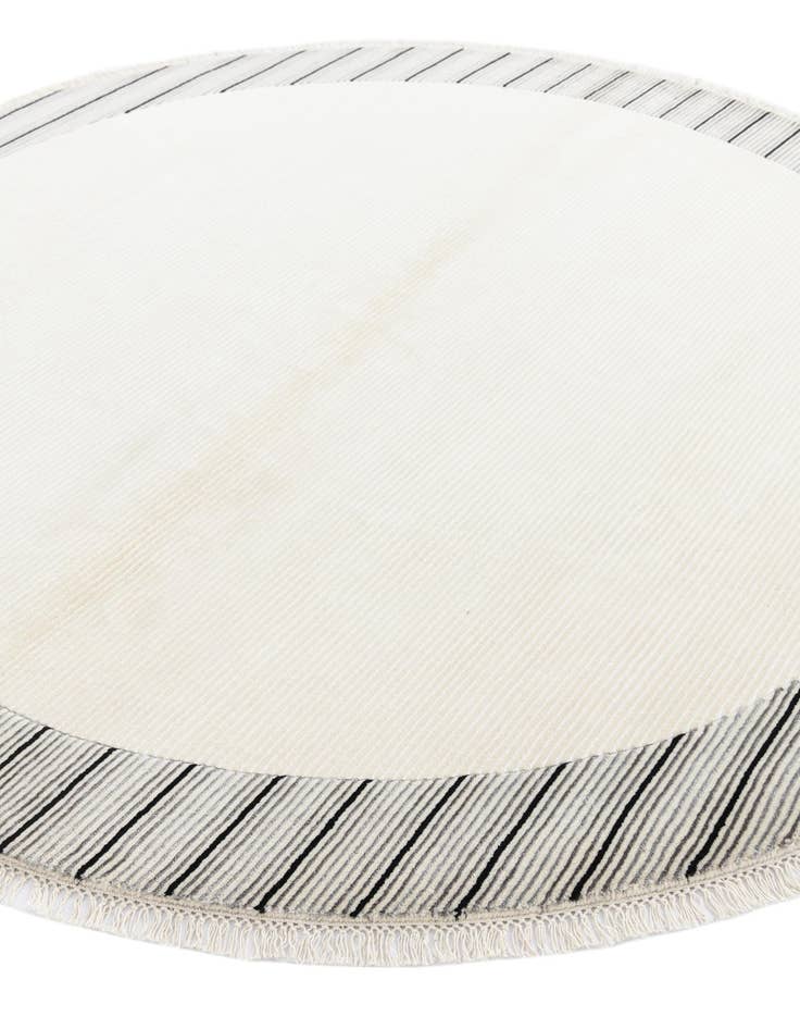 Detail image of 6' 6 x 6' 6  Hand Knotted Darya Wool Round Rug