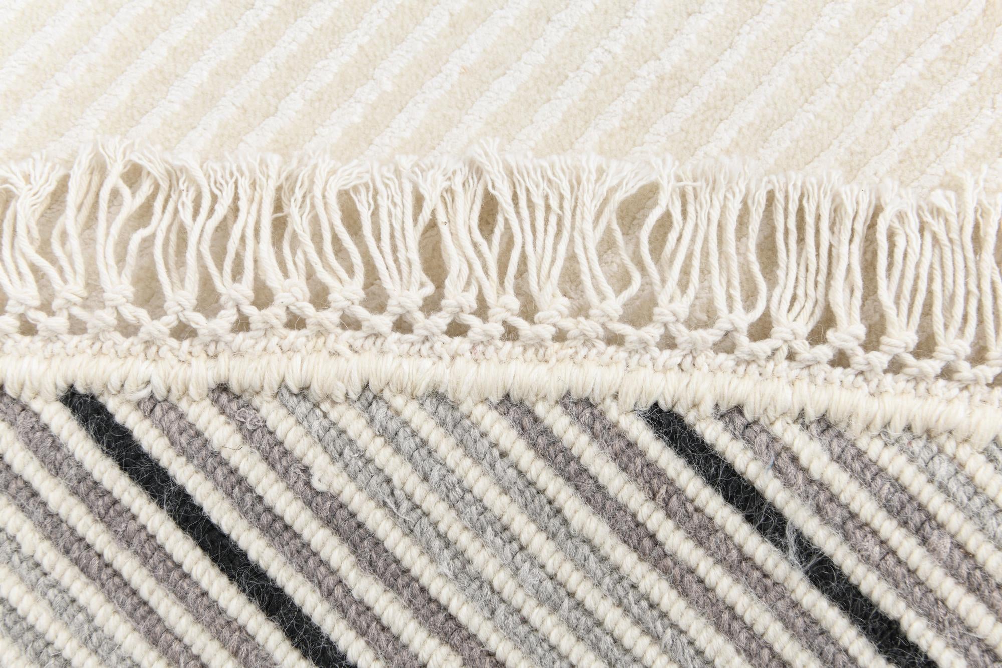 6' 6 x 6' 6 Hand Knotted Darya Wool Round Rug