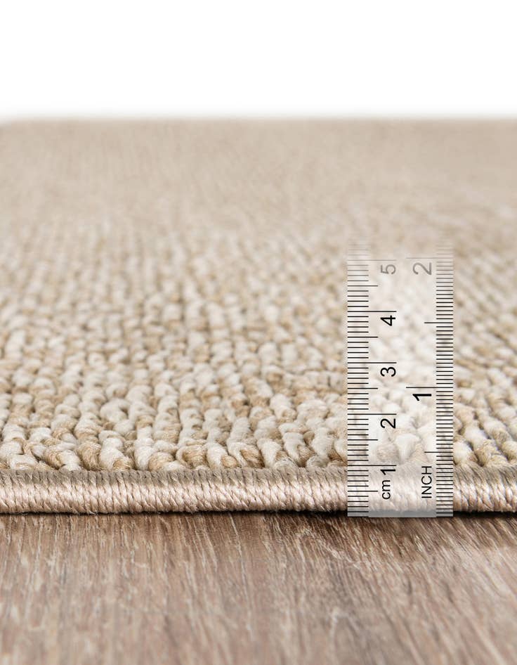 Detail image of 7' 10 x 7' 10  Washable Solid Indoor / Outdoor Round Rug