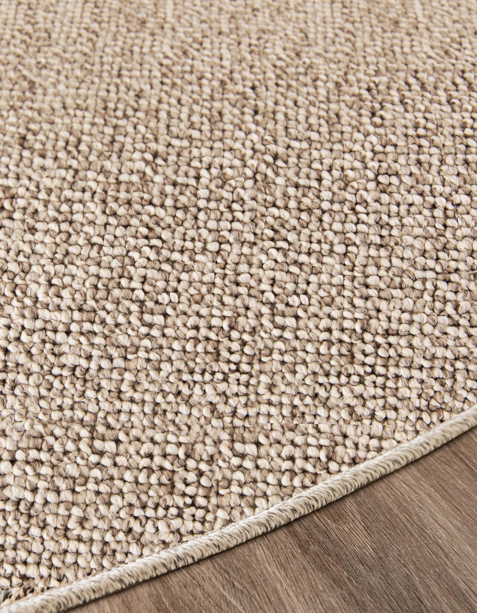 7' 10 x 7' 10 Easy-Clean Solid Indoor / Outdoor Round Rug