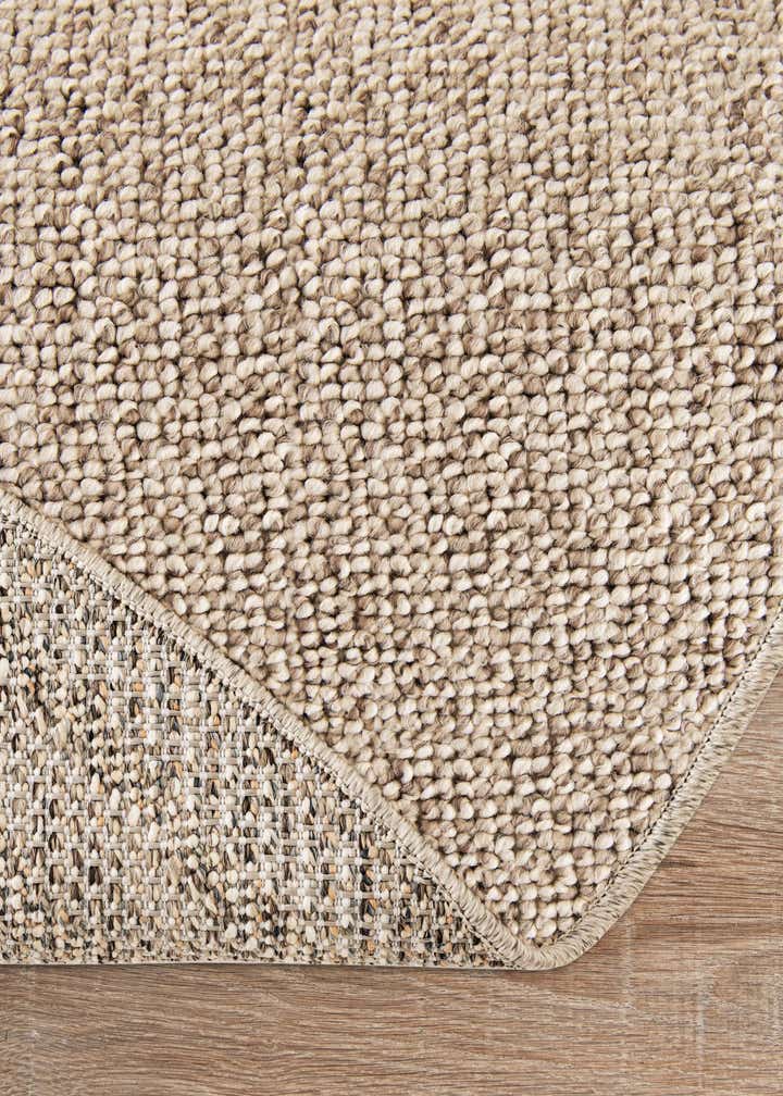 7' 10 x 7' 10 Easy-Clean Solid Indoor / Outdoor Round Rug