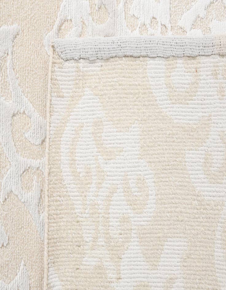 Detail image of 2' 9 x 9' 11  Hand Knotted Darya Wool Runner Rug