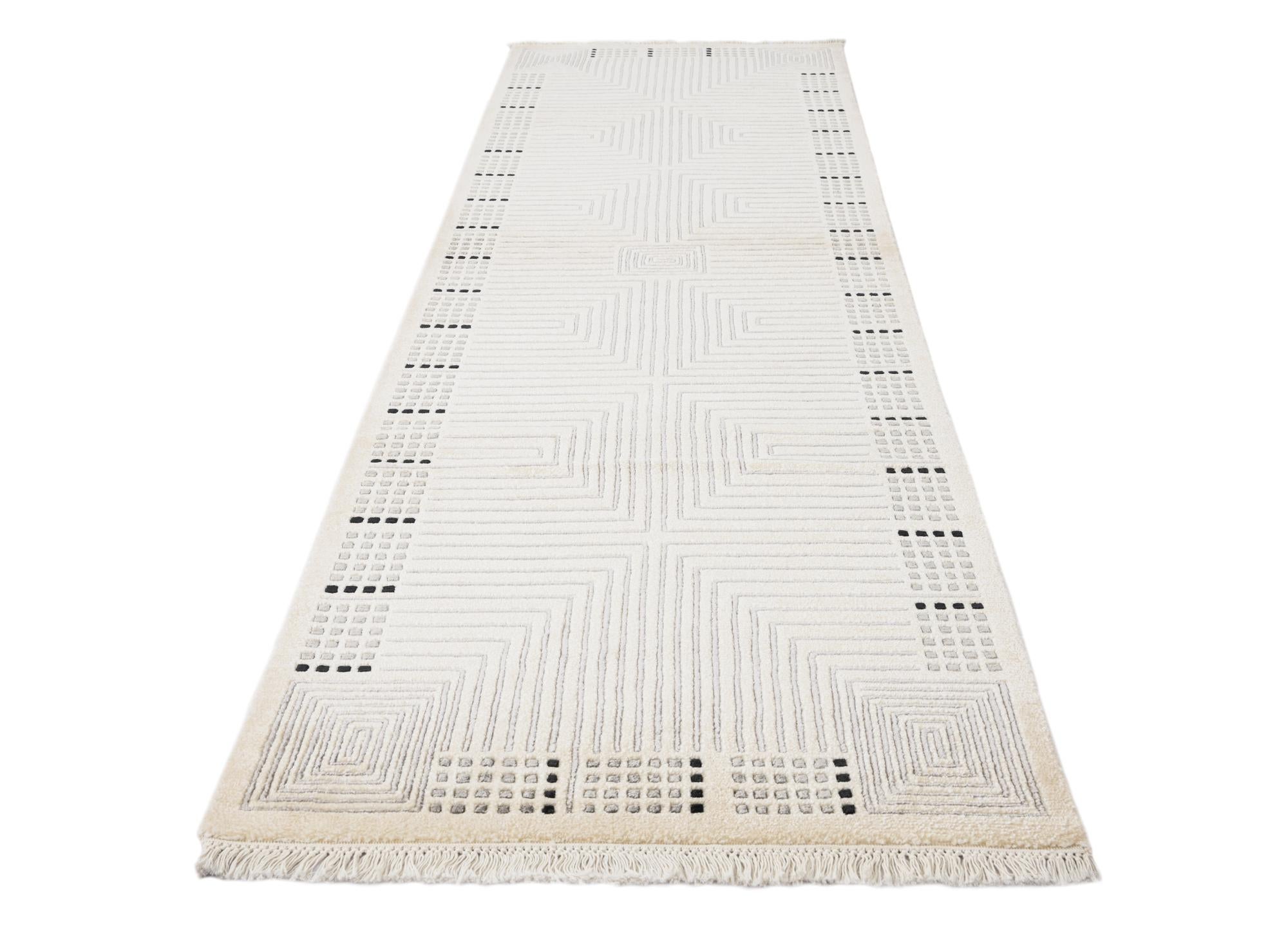 2' 8 x 10' Hand Knotted Darya Wool Runner Rug