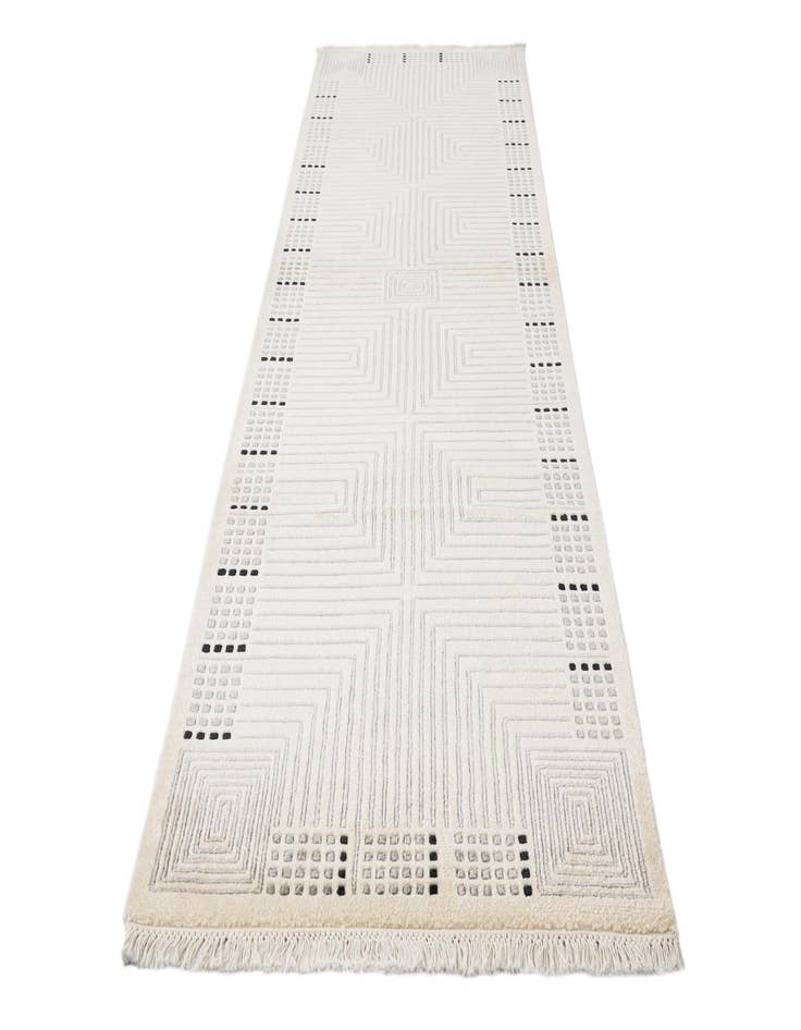 Detail image of 2' 8 x 10'  Hand Knotted Darya Wool Runner Rug