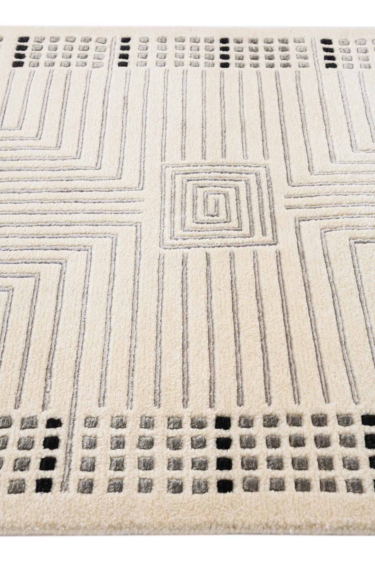 2' 8 x 10' Hand Knotted Darya Wool Runner Rug