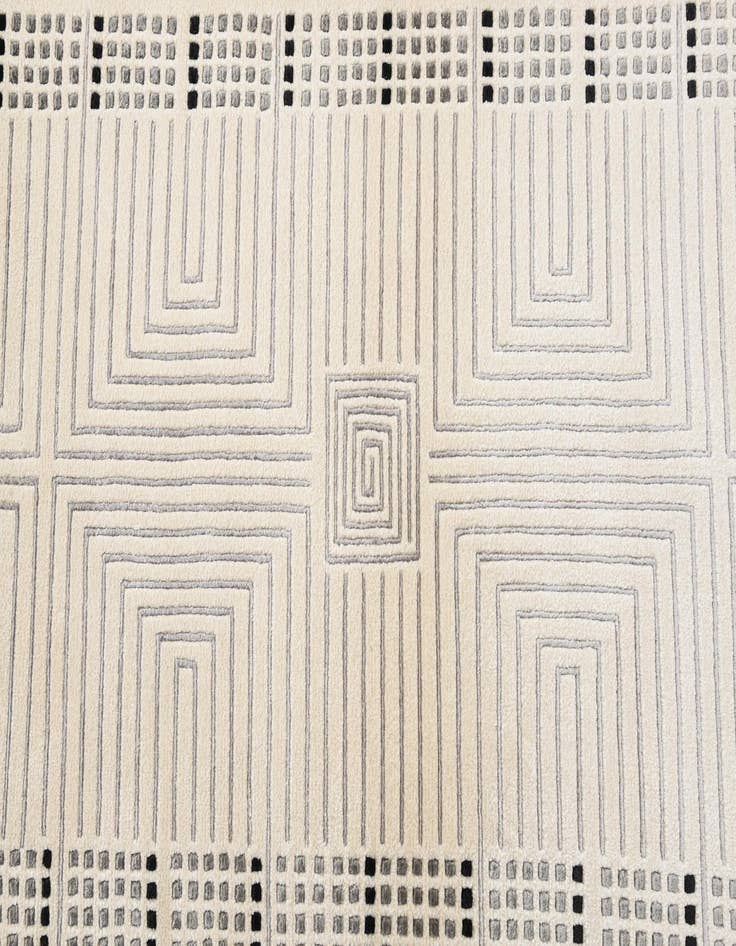 Detail image of 2' 8 x 10'  Hand Knotted Darya Wool Runner Rug