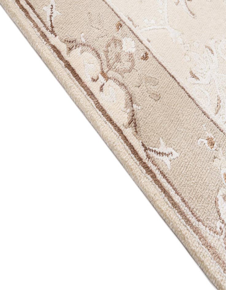 Detail image of 2' 10 x 10'  Hand Knotted Darya Wool Runner Rug