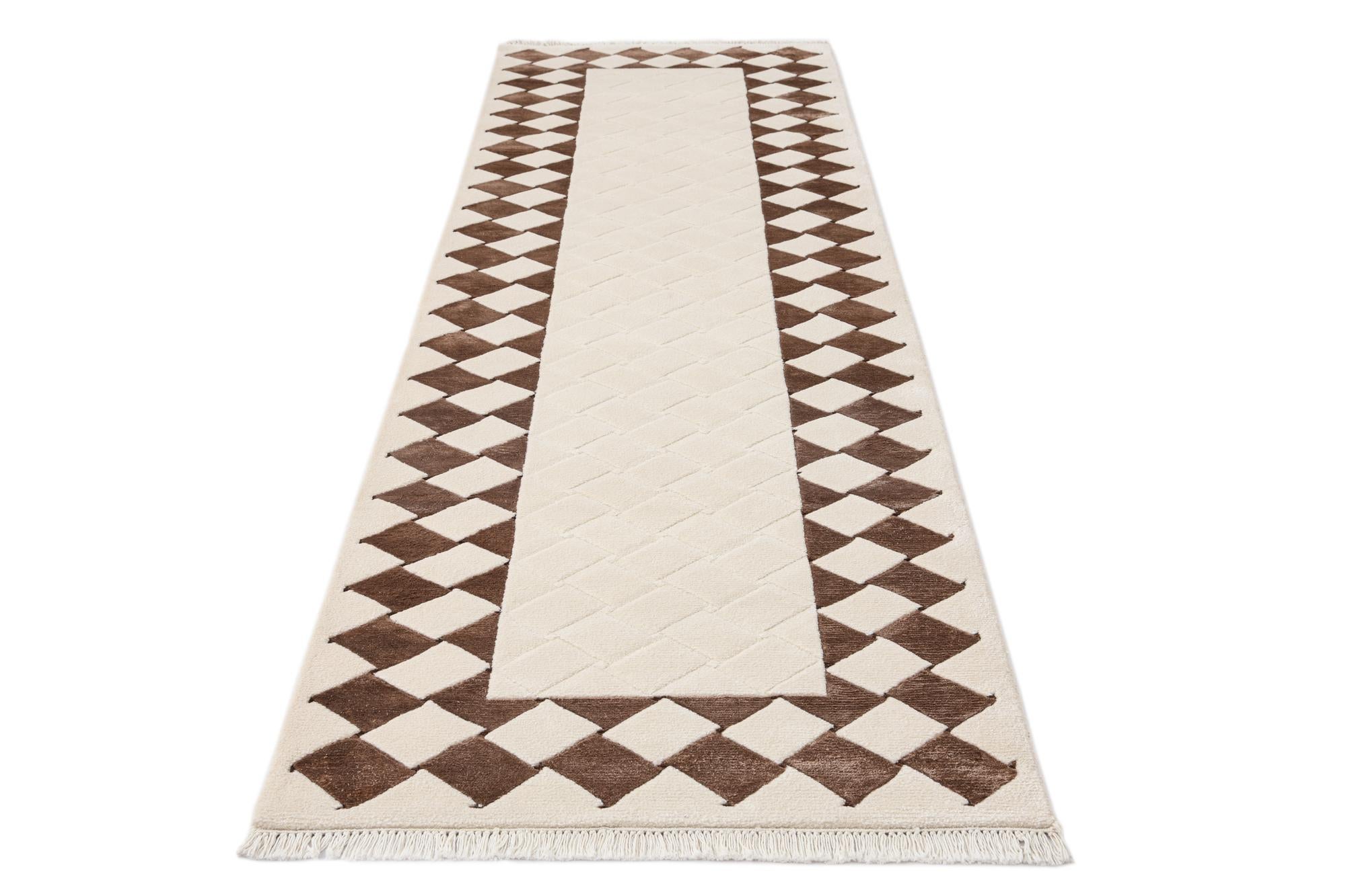 2' 7 x 9' 9 Hand Knotted Darya Wool Runner Rug