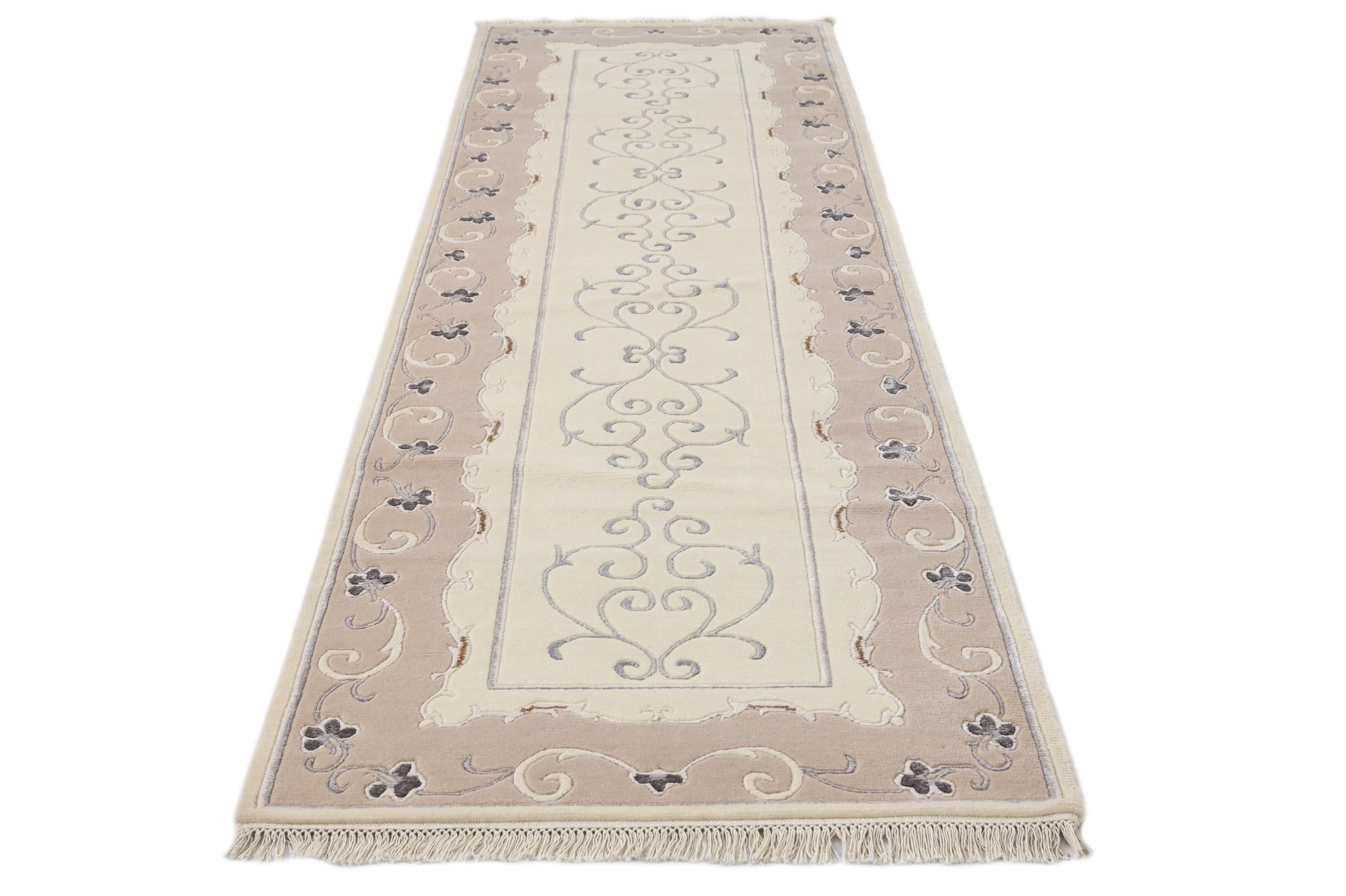 2' 8 x 10' Hand Knotted Darya Wool Runner Rug