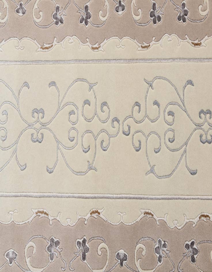 Detail image of 2' 8 x 10'  Hand Knotted Darya Wool Runner Rug