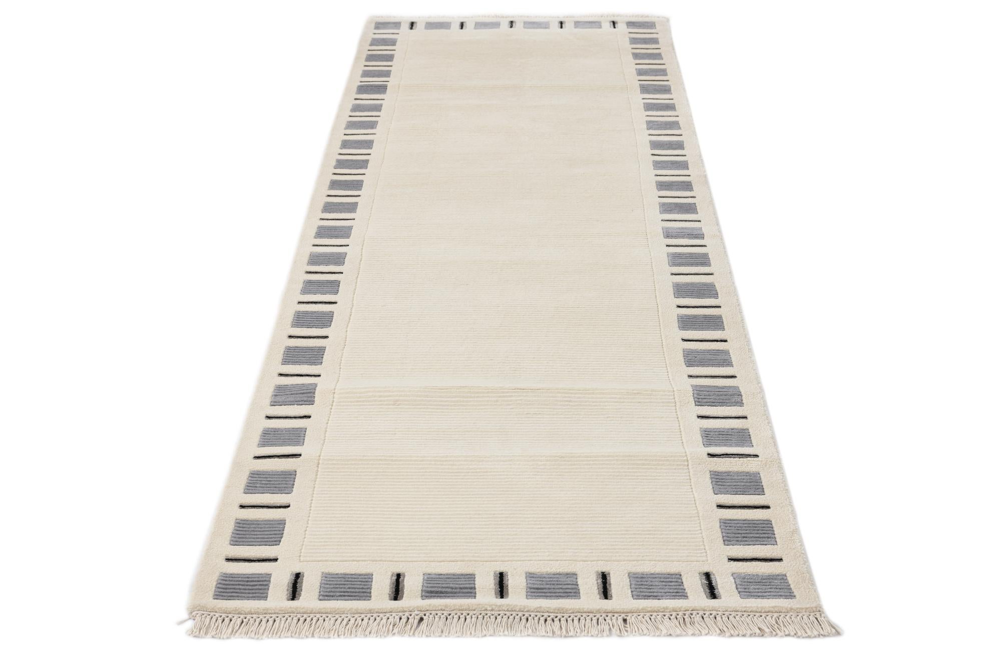 2' 8 x 9' 8 Hand Knotted Darya Wool Runner Rug