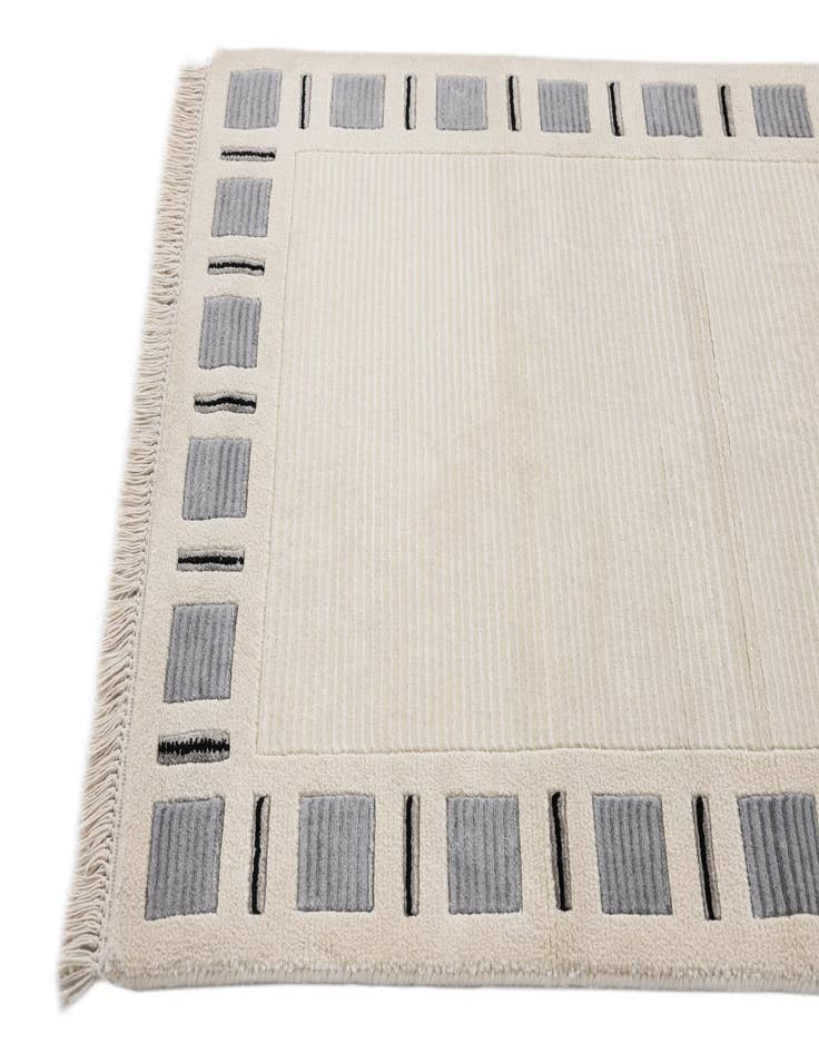 Detail image of 2' 8 x 9' 8  Hand Knotted Darya Wool Runner Rug
