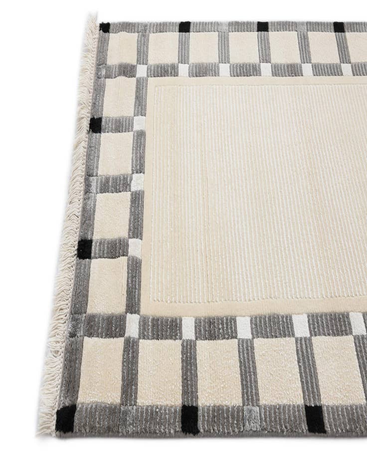 Detail image of 2' 7 x 12' 11  Hand Knotted Darya Wool Runner Rug