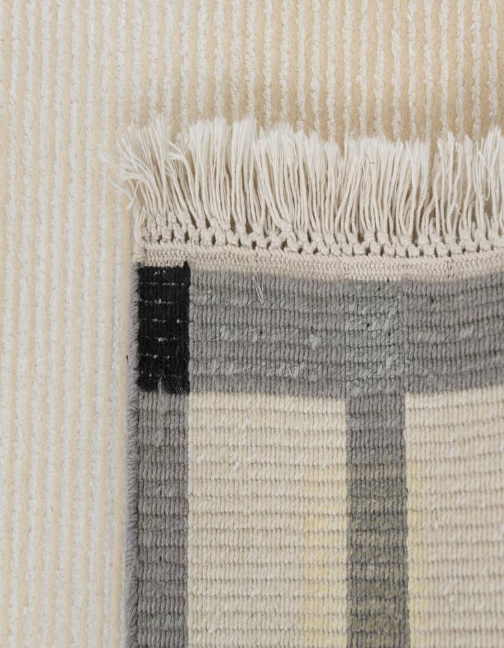 Detail image of 2' 7 x 12' 11  Hand Knotted Darya Wool Runner Rug