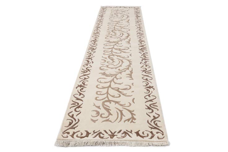 Detail image of 2' 7 x 13' 2 Hand Knotted Darya Wool Runner Rug