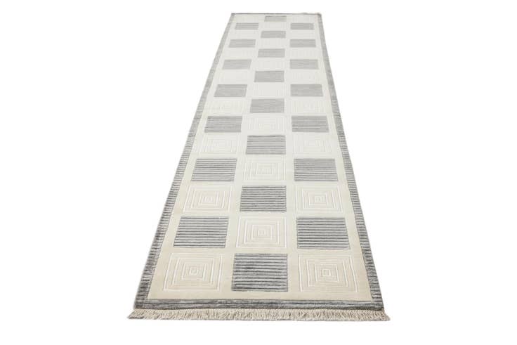 Detail image of 2' 8 x 13' 1 Hand Knotted Darya Wool Runner Rug