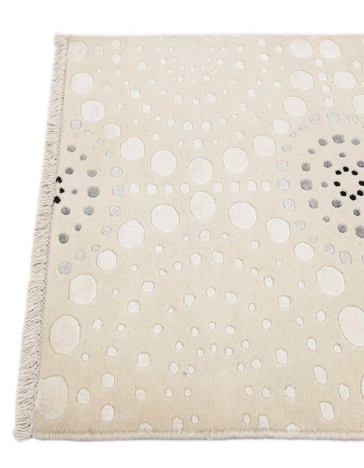 Detail image of 2' 7 x 13' 3  Hand Knotted Darya Wool Runner Rug