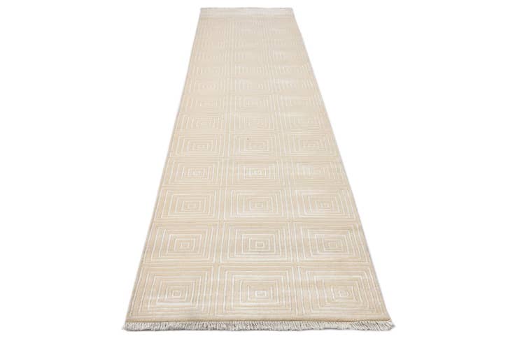 Detail image of 2' 7 x 13' Hand Knotted Darya Wool Runner Rug