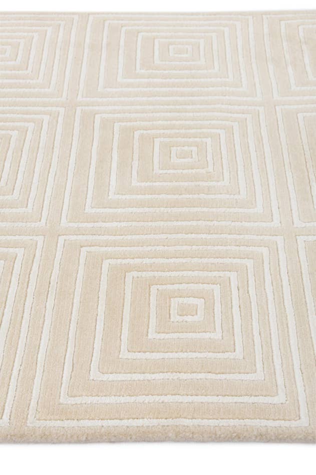 Detail image of 2' 7 x 13' Hand Knotted Darya Wool Runner Rug