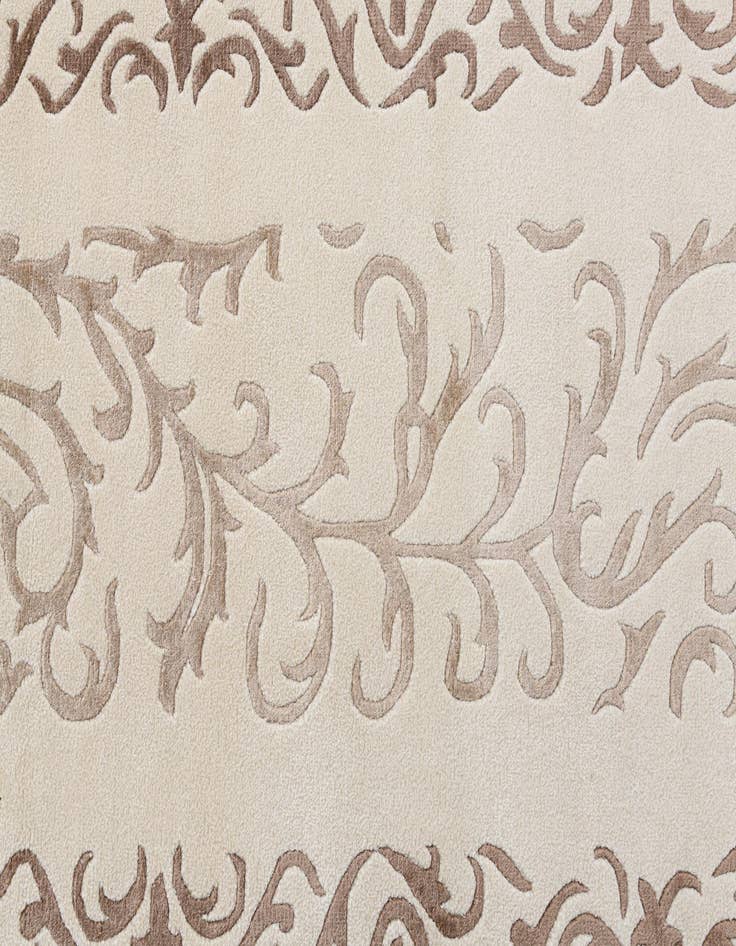 Detail image of 2' 7 x 13' 3  Hand Knotted Darya Wool Runner Rug