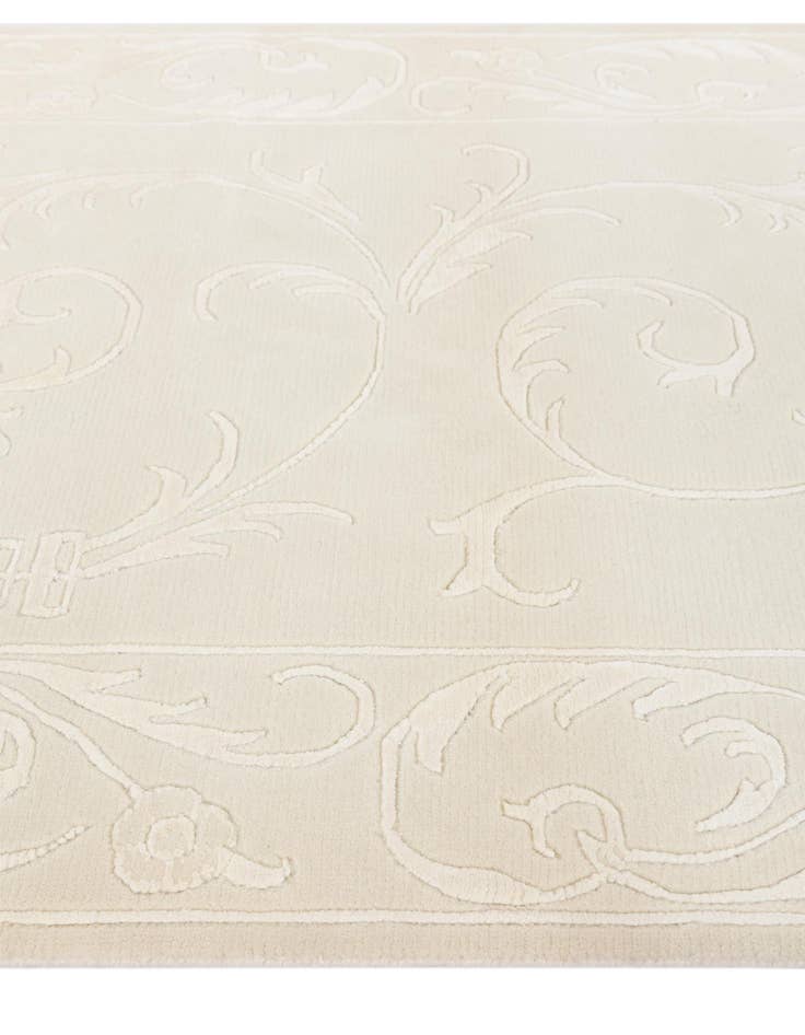 Detail image of 3' 4 x 6' 8 Hand Knotted Darya Wool Runner Rug