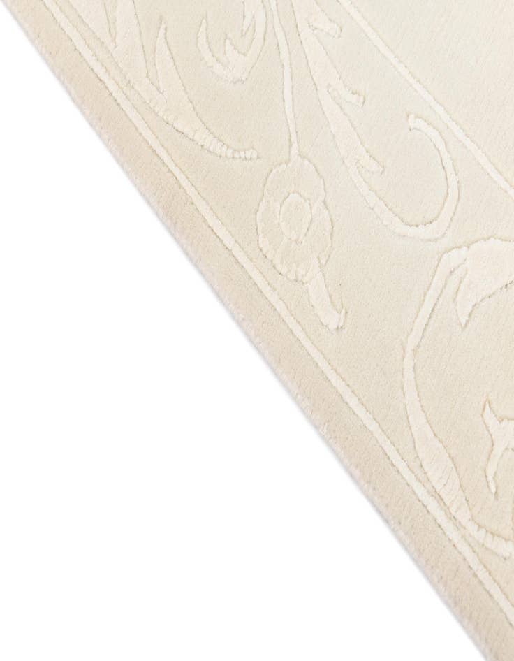 Detail image of 3' 4 x 6' 8 Hand Knotted Darya Wool Runner Rug