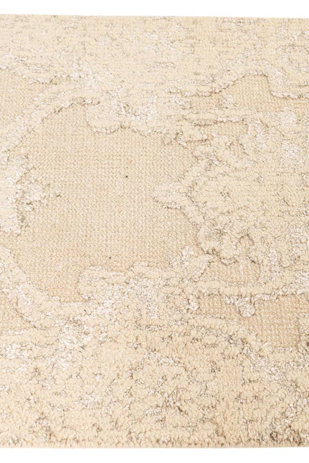 Detail image of 2' 8 x 8' 10 Hand Knotted Darya Runner Rug