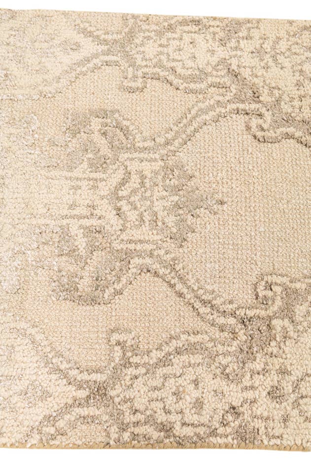 Detail image of 2' 8 x 8' 8 Hand Knotted Darya Runner Rug