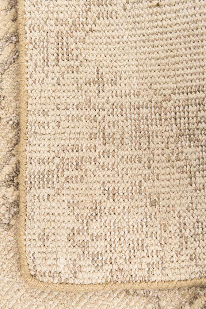 2' 8 x 8' 8 Hand Knotted Darya Runner Rug