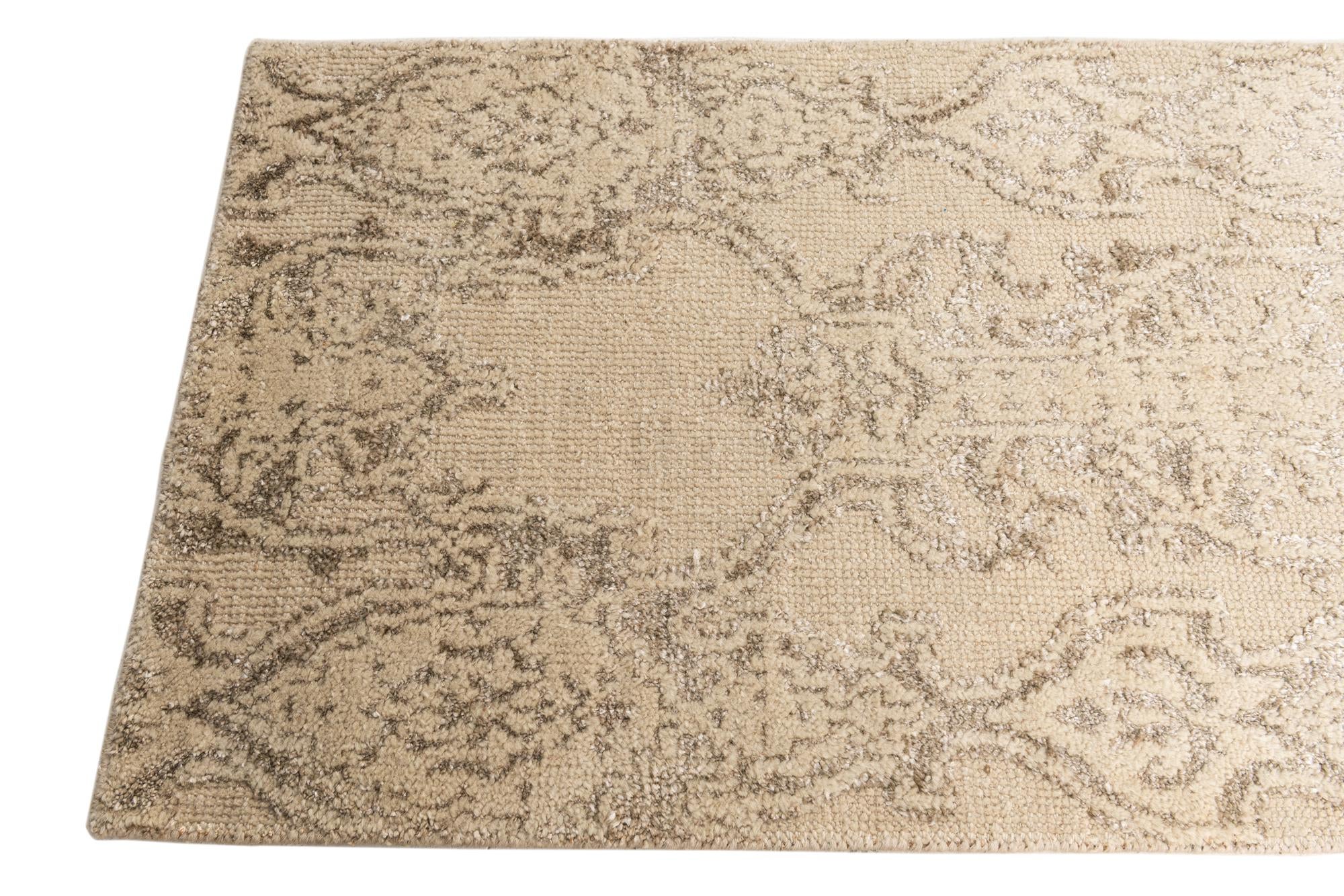 2' 7 x 8' 9 Hand Knotted Darya Runner Rug