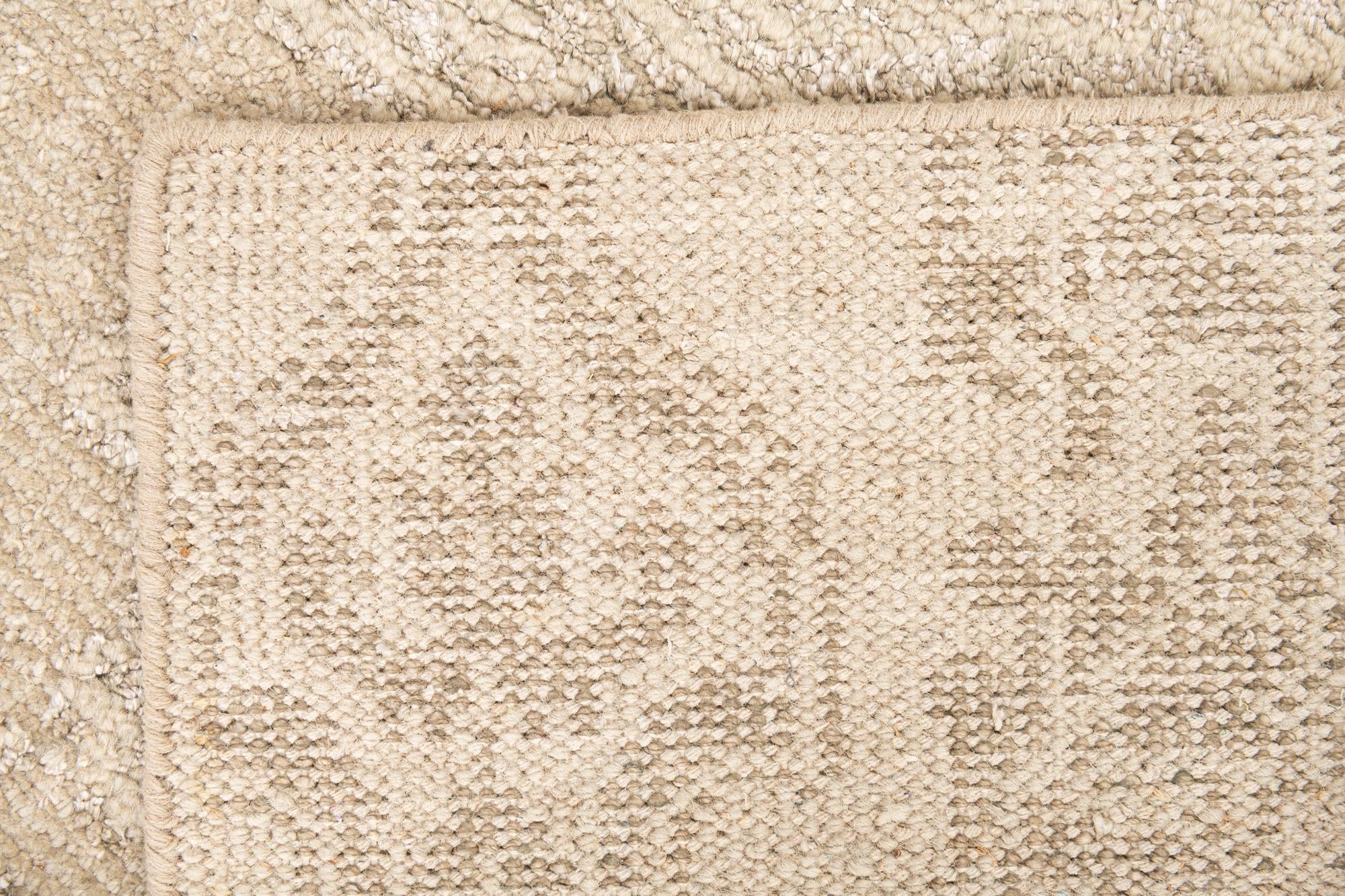 2' 9 x 8' 8 Hand Knotted Darya Runner Rug
