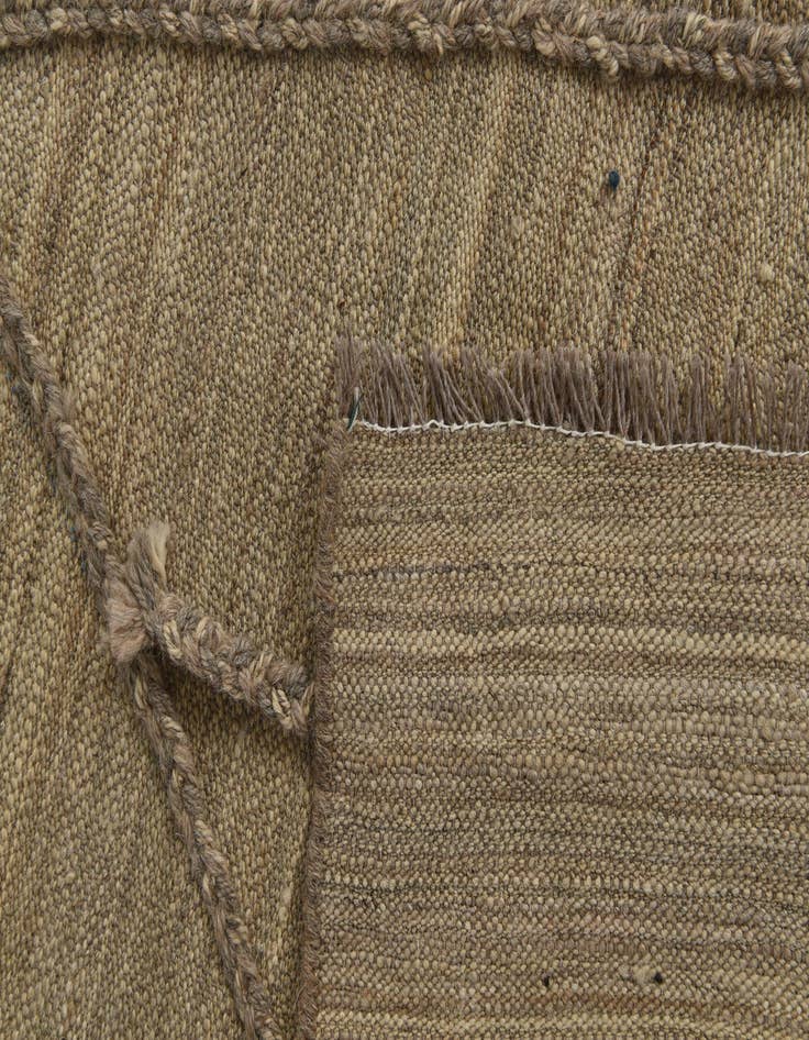 Detail image of 4' 6 x 9' 10  Hand Woven Kilim Modern Wool Runner Rug