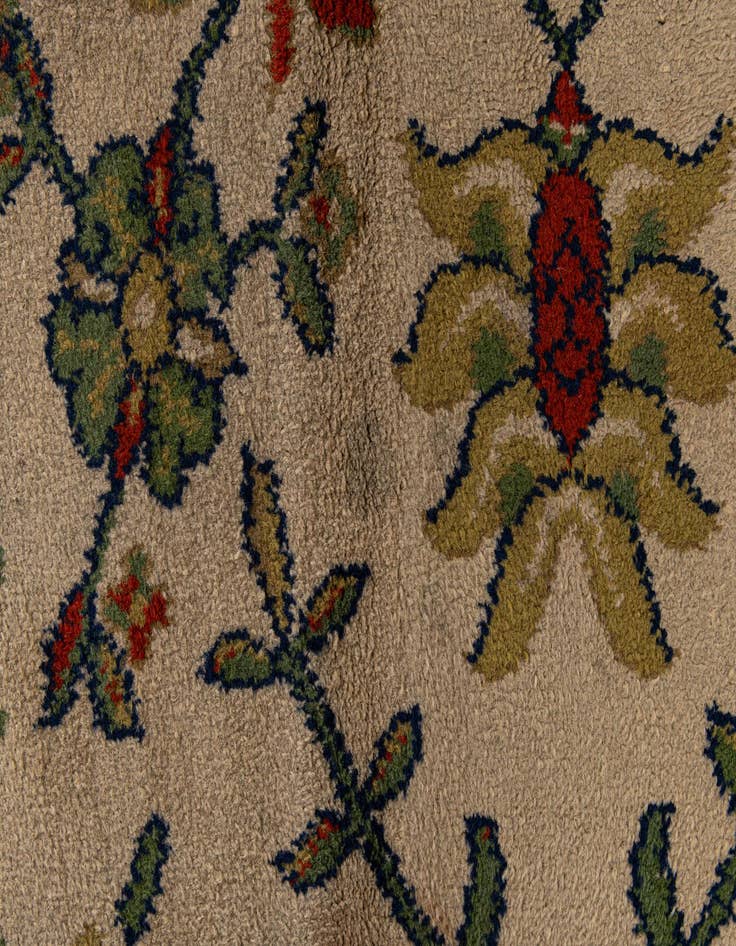 Detail image of 5' x 12' Sarough Wool Runner Rug