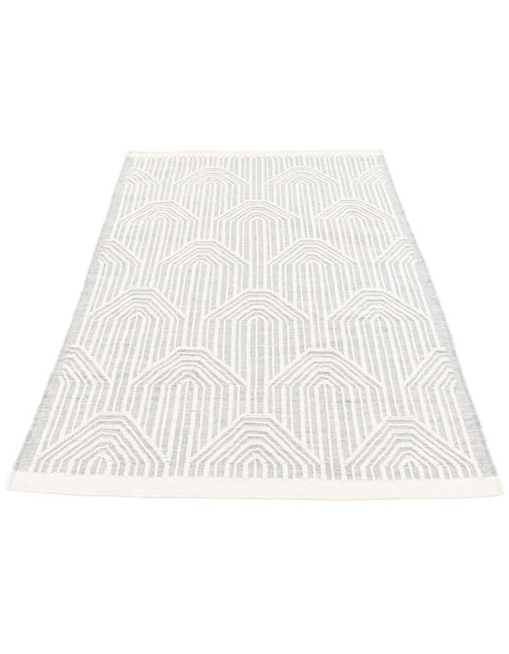 4' 1 x 6' 2 Hand Woven Rug