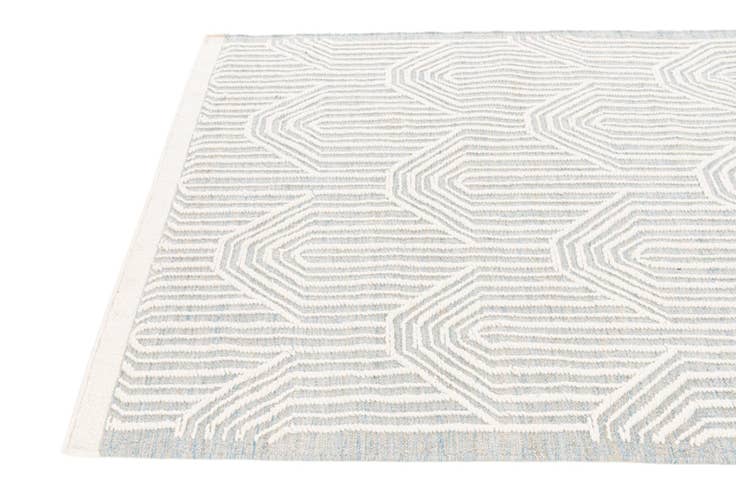 Detail image of 4' 1 x 6' 2 Hand Woven Rug