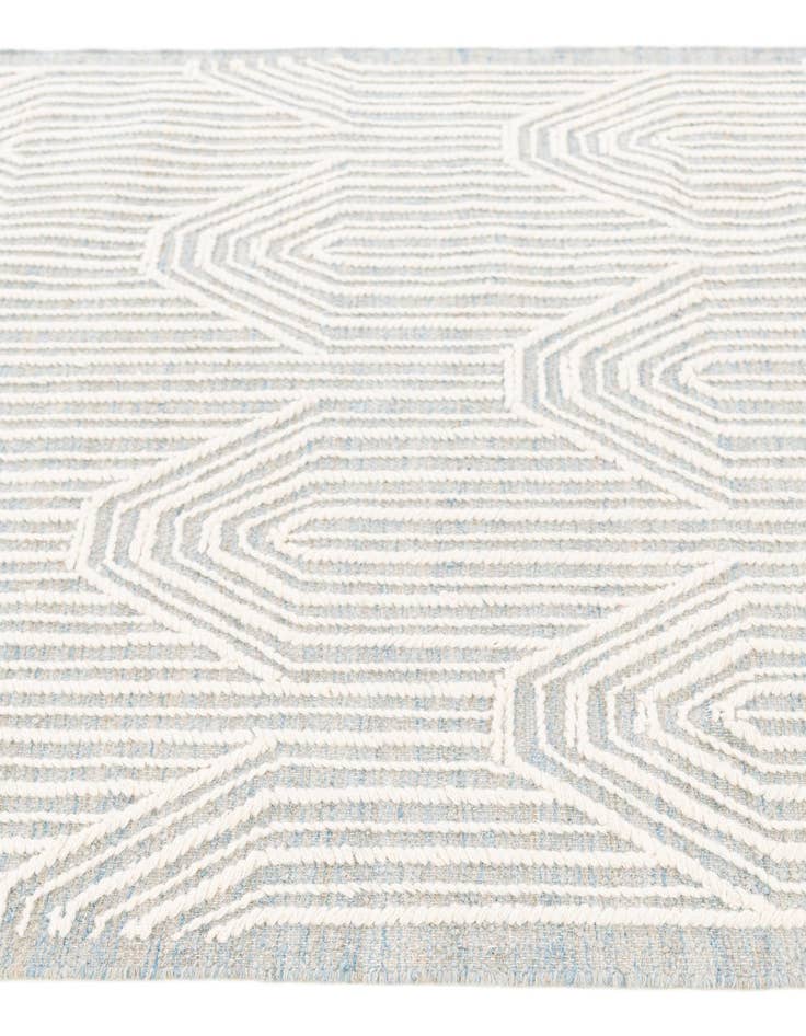 Detail image of 4' 1 x 6' 2  Hand Woven  Rug