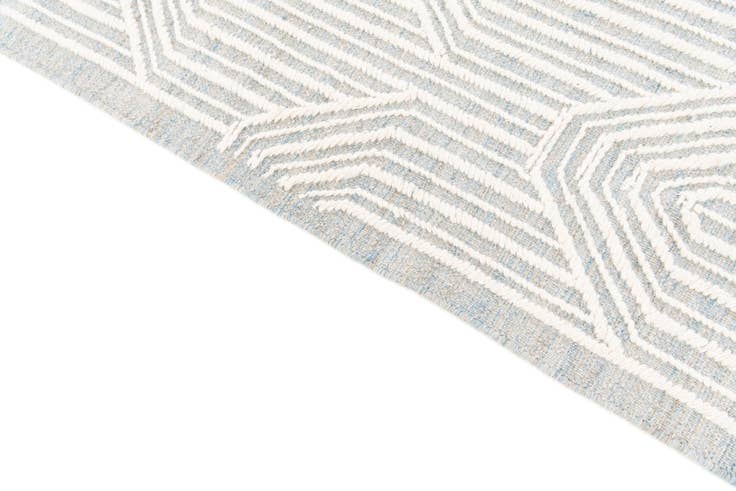 Detail image of 4' 1 x 6' 2 Hand Woven Rug