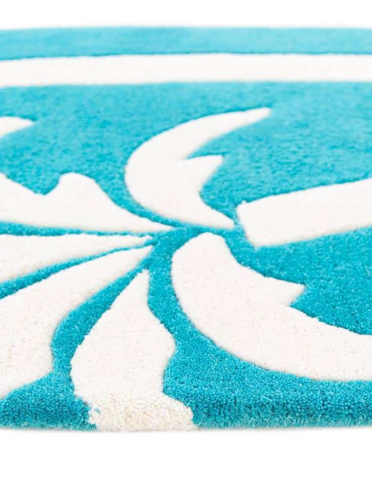 Detail image of 2' x 8' 9 SurfBoard Wool Freeform Rug